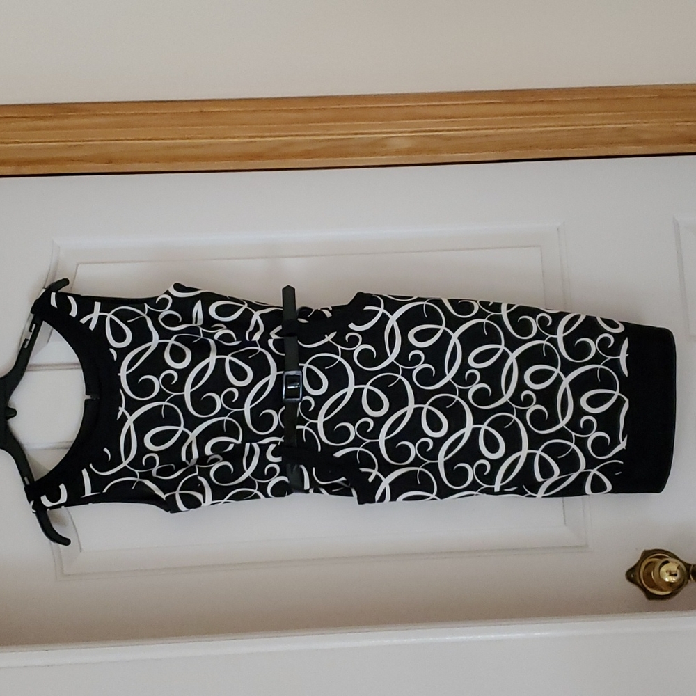 LONDON TIMES Sheath Dress Abstract Design
